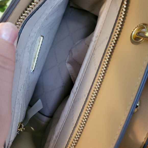 Steve Madden Beige Crossbody Messenger Bag Preowned - Picture 5 of 11